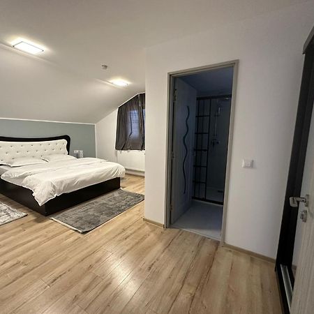 Popasul Din Vale Hotell Moisei Eksteriør bilde
