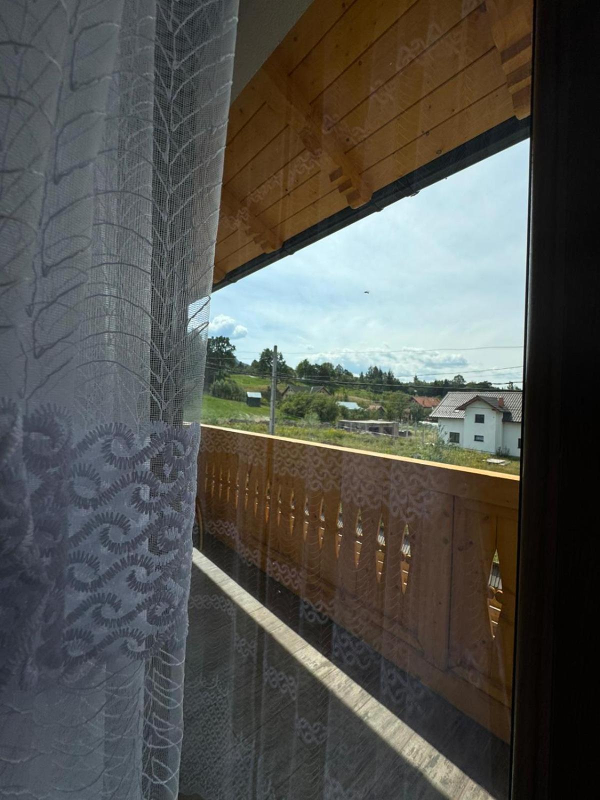 Popasul Din Vale Hotell Moisei Eksteriør bilde